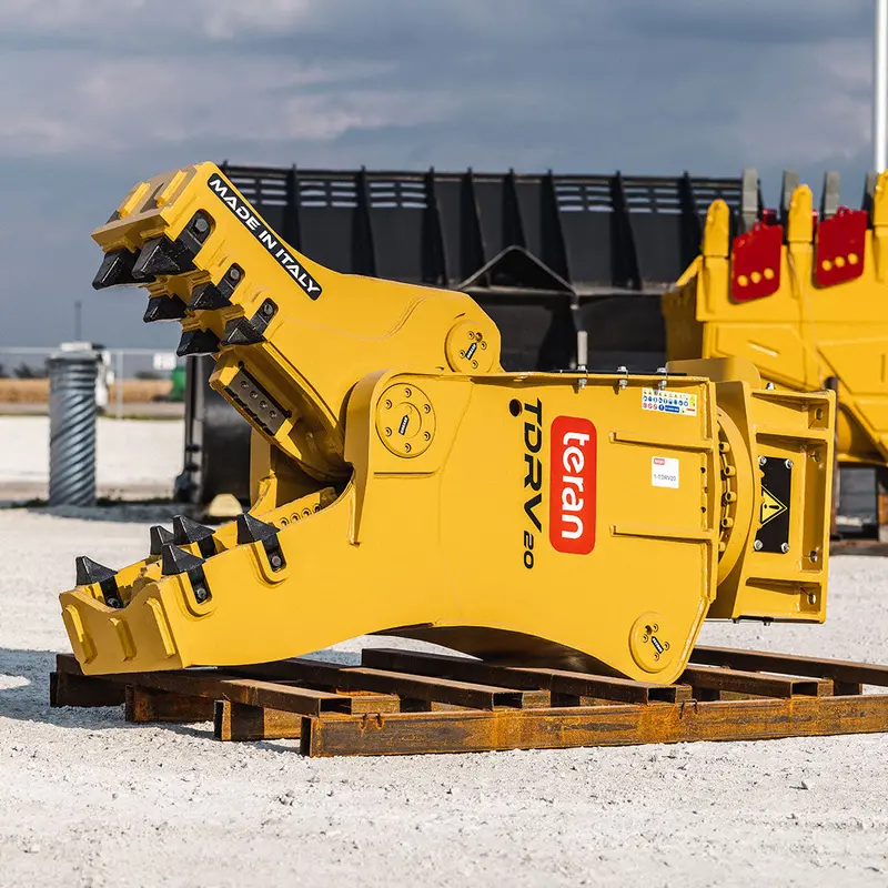 Teran 4400" Lbs Tdrv20 Rotating Pulverizer, Excavator Attach 1