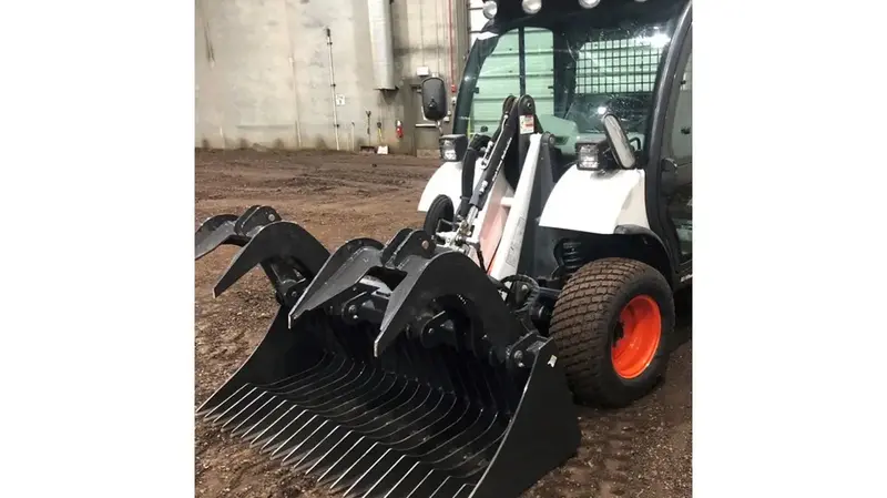 Top Dog Attachments Rock Grapple | Width 68"-82" | Weight 900-1025 Lbs | Oil Flow Range 15-25 Gpm | For Skid Steer 1