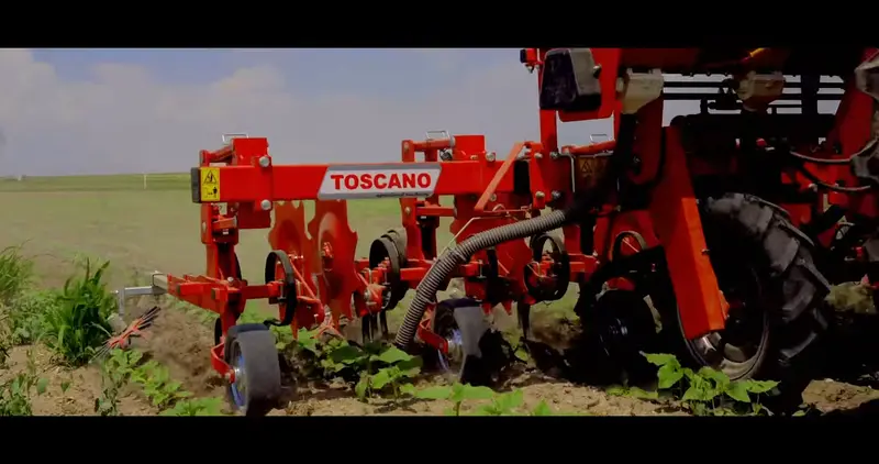 Toscano | Row Crop Cultivator – Folding | Model 7, 9, 10 & 12 Units | Total Width 15.75 To 20.34 Feet | Horsepower 80-100 Hp | For Tractor 9