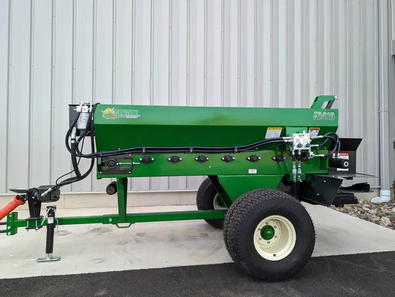 Turftime Topdresser | Model Tt-2410-Tt-2430 | With 36"-48" (Top) & 25" (Bottom) | Hopper Capacity 1-3.5 Yds | Horsepower 30-50 Hp | For Tractors 13