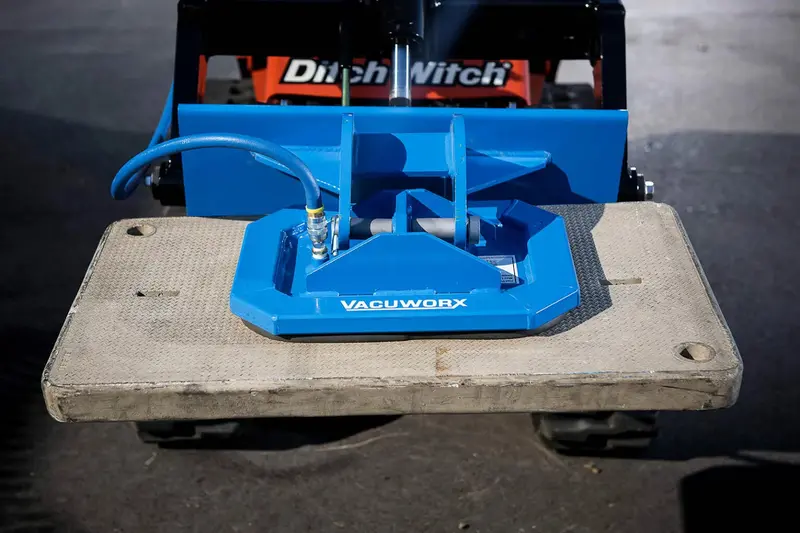 Vacuworx Portable Vacuum Lifting System | Model Phd | Width 19" | 2,500 Lb Capacity | 8 To 30+ Gpm | 1.5 To 3 Ton | For Skid Steers, Excavators & Cranes 1