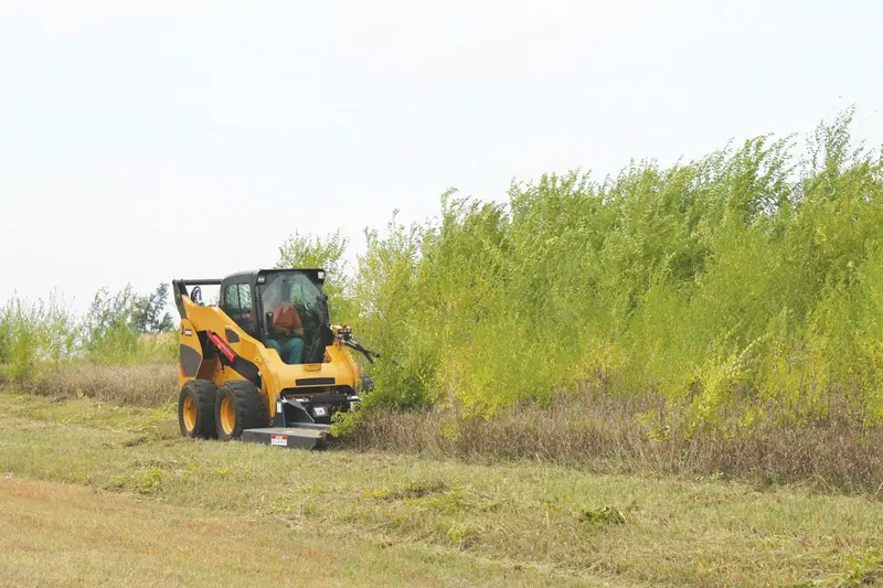 Virnig V40 Closed Front Rotary Brush Cutter | Models Bbv60 & Bbv72 | Widths 60" & 72" | 16-25 Gpm | For Skid Steers 1