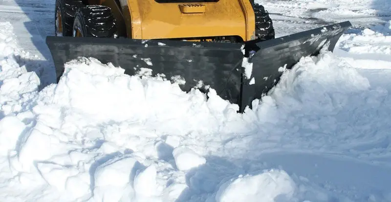 Virnig V60 V-Snow Blade | Sbv Series | Widths 51.5" To 120" | 15-25 Gpm | For Skid Steers 2