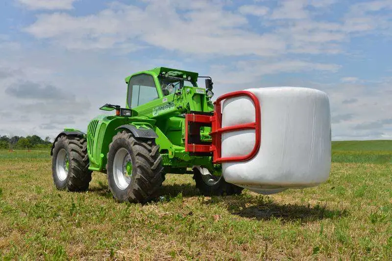 Wifo Equipment Bale Hugger | Model Square Bale Hugger | Opening Range 28"-87" | For Skid Steer 1