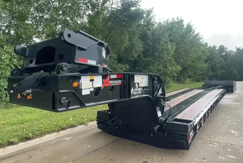 Xl Specialized Extendable Lowboy Trailer | Model 110Hde | 53' Length | Capacity 55 Tons | 102" Width 1