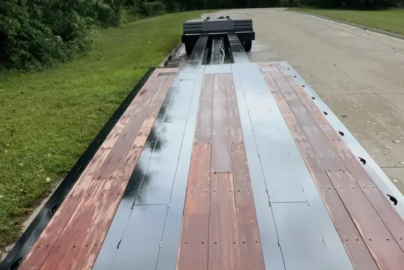 Xl Specialized Extendable Lowboy Trailer | Model 110Hde | 53' Length | Capacity 55 Tons | 102" Width 2