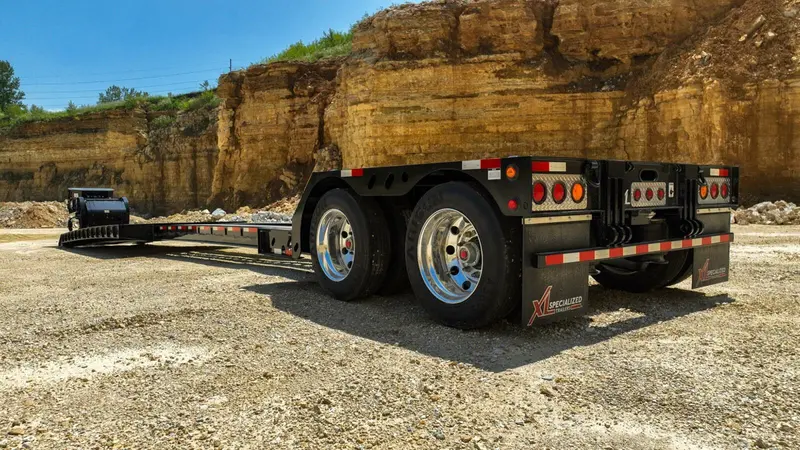 Xl Specialized Heavy-Haul Lowboy Trailer | Model 90Hde | Overall Length 48' | Overall Width 102" | Capacity 45 Tons 1