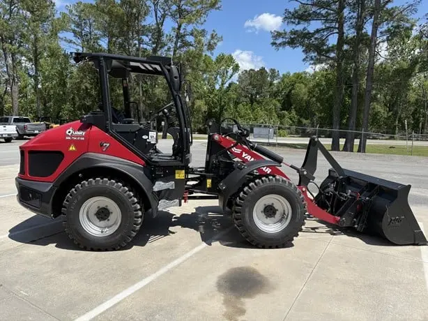 Yanmar Wheel Loader | 2025 Model V7 | 0.92 Cu Yd Bucket | 16.6 Gpm | 47 Hp | For Compact Applications 1